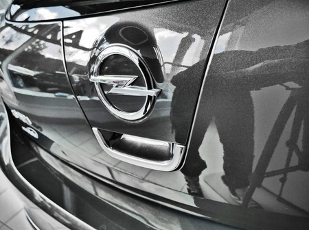 Dæksel til bagklaphåndtag Opel Astra 4 J 09-15