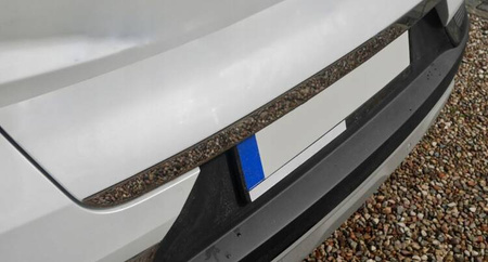 Strip til kanten af ​​Renault Captur 2019+ lugen