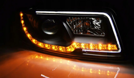 Forlygter Audi A4 B6 00-04 Led Tube Sort