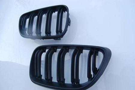 GRILL (NYRE) BMW F22 / F23 DOBBELT SORT