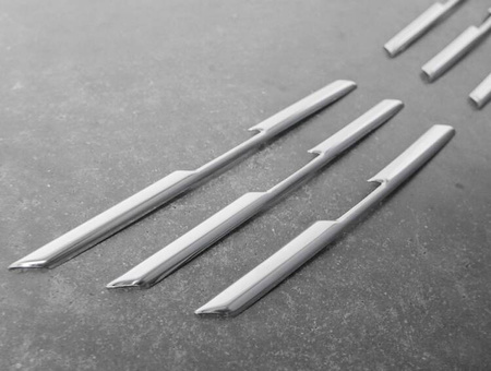 Lister rundt om sideruderne på VW Passat B8 14+ SEDAN