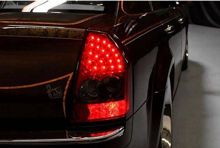 Chrysler 300c 04-08 røde røgfarvede led-lamper