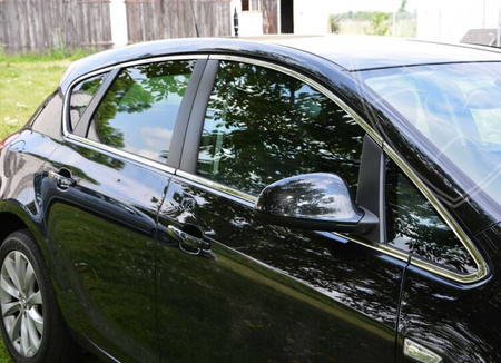 Lister rundt om sideruderne Opel Astra 4 J HB